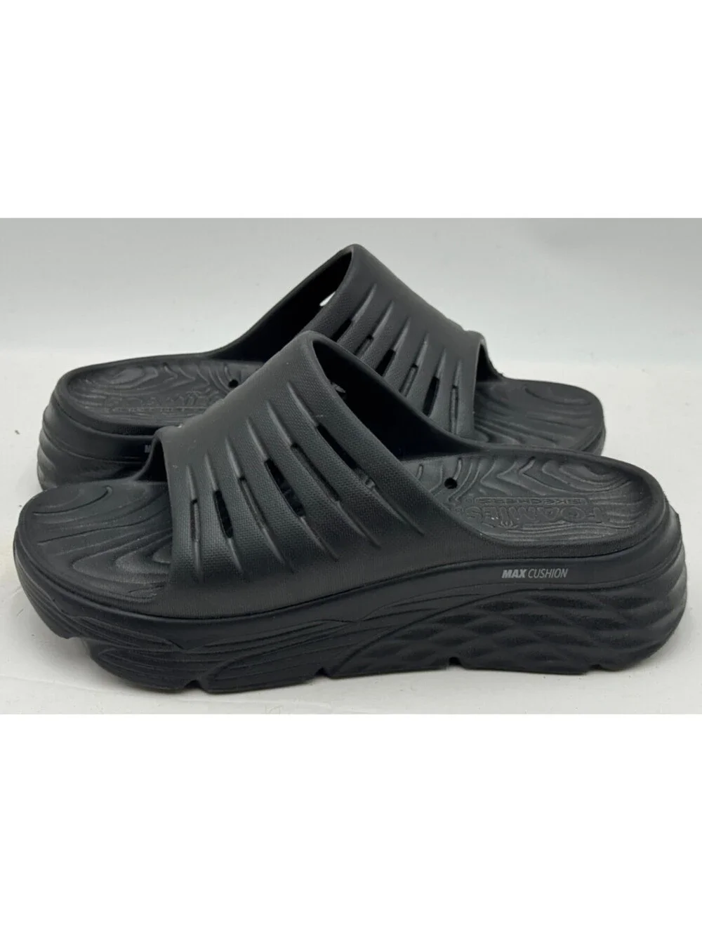 Skechers Foamies Max Cushion Women's Sandals Size 8 Core Black Slip On Sandal
